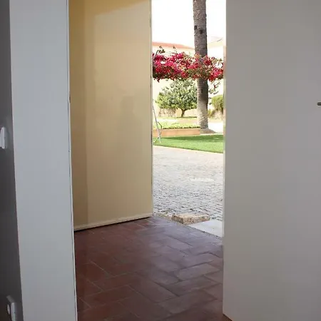 Lägenhet Convento Bernardas Az *